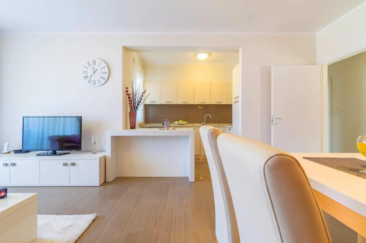 Luxury Apartments Villa Mande Malinska